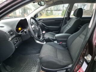 Toyota Avensis Linea sol Facelift 2.2 110kW