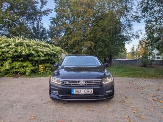 Volkswagen Passat R-Line Executive 1.5 TSI 110kW