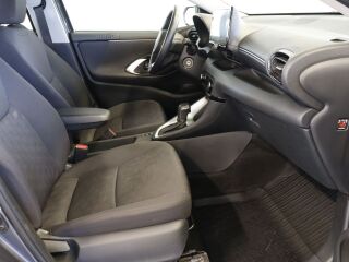Toyota Yaris Active 68кВ