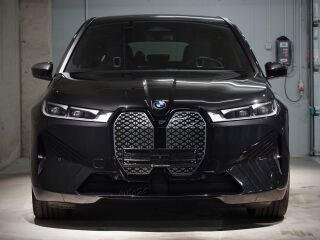 BMW iX xDrive 40 Sports Package xDrive 240кВ