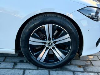 Mercedes-Benz C 220 Avantgarde 2.0 R4 147kW