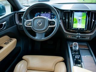Volvo XC60 MY22 Google Inscription Intelli SAFE Lux Wntr 2.0 B5 MHEV Kerghübriid 183kW