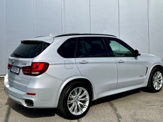 BMW X5 xDrive 40d Individual M-Pakett 3.0 R6 230kW