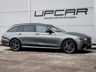 Mercedes-Benz E 300 de 4-Matic AMG-Line Night Package 2.0 225кВ