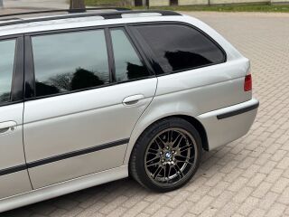 BMW 540 4.4 V8 210kW