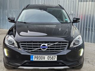 Volvo XC60 Momentum Onyx Black 2.0 D4 140кВ