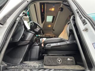 Mercedes-Benz Arocs 3258 8x4 425kW