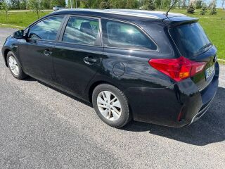 Toyota Auris 1.8 73kW