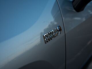 Toyota RAV4 Premium 2.5 221kW