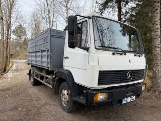 Mercedes-Benz 817