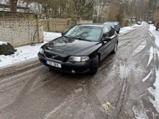Volvo S60 2.4 R5 147кВ