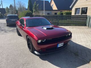 Dodge Challenger 6.4 362kW
