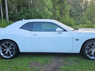 Dodge Challenger R/T 5.7 V8 280kW