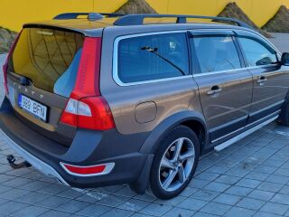 Volvo XC70 D5 SUMMUM 2.4 158kW
