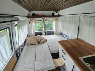 Mercedes-Benz MB 100 207D 2.4 53кВ