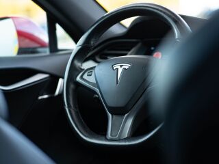 Tesla Model S 75D 384KW 158kW