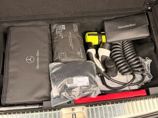 Mercedes-Benz E 300 AMG Night Package 2.0 143kW