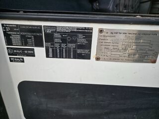 Mercedes-Benz ECONIC 26.33 6X2 240kW