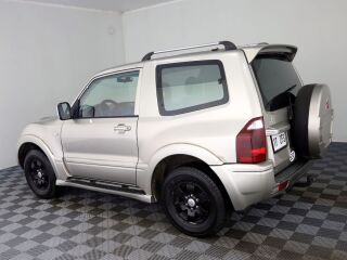 Mitsubishi Pajero Luxury ATM 3.2 DI-D 118kW