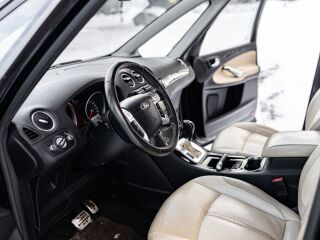 Ford Galaxy Individual Edition Ghia Facelift 2.0 120kW