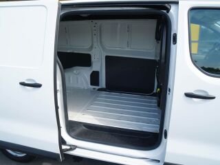 Toyota ProAce Panel Van Long Professional Plus 2.0 106kW