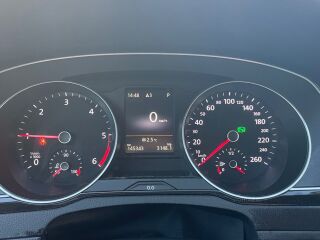 Volkswagen Passat Highline 1.6 88кВ