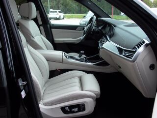 BMW X7 xDrive40d M Sports package 3.0 250kW