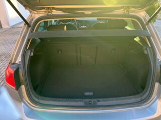Volkswagen Golf 1.6 81kW