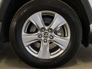 Toyota RAV4 Luxury Comfort Pakett 131kW