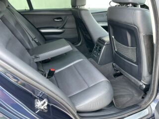 BMW 330 3.0 190kW