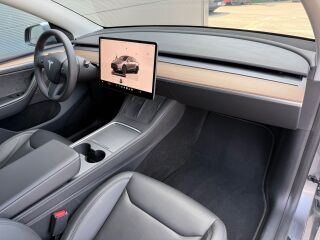 Tesla Model Y Dual Motor Performance AWD 393kW