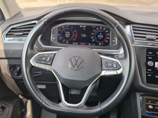 Volkswagen Tiguan Life 1.5 R4 TSI 110кВ