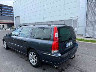 Volvo V70 SUMMUM 2.4 136кВ