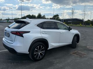 Lexus NX 300h 2.5 114kW