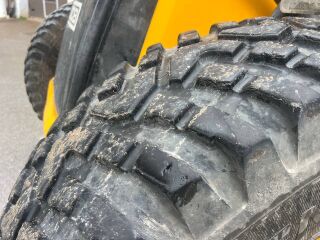 JCB 4CX