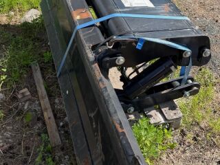 CAT / Caterpillar M322D 130kW