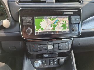 Nissan LEAF 90кВ