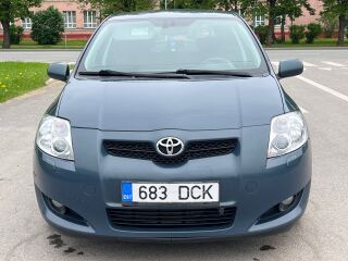 Toyota Auris 2.0 R4 Diesel 93кВ