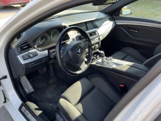 BMW 525 M-pakett 3.0 R6 150kW
