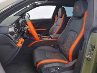 Lamborghini Urus 4.0 588кВ