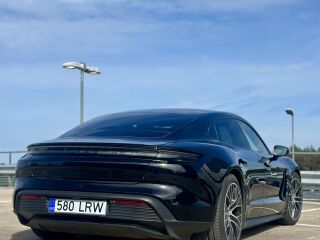 Porsche Taycan 350kW