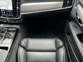 Volvo S90 T8 AWD Plug-In Hybrid 2.0 R4 288kW