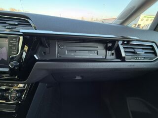 Volkswagen Touran Highline Facelift 2.0 R4 TDI 140kW