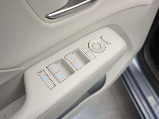 Hyundai Kona Premium Electric 65,4 kWh 53kW