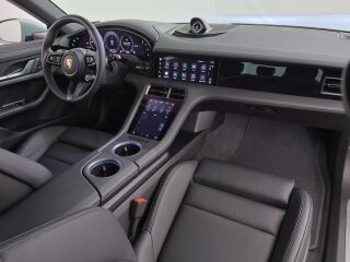 Porsche Taycan 4S 440kW