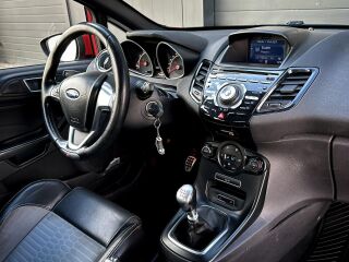 Ford Fiesta 1.6 134кВ