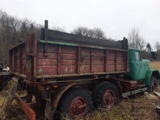 ZIL 131 6x6 6.0 V8 90kW