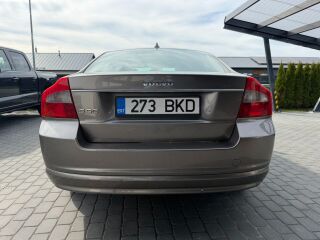 Volvo S80 2.4 136кВ