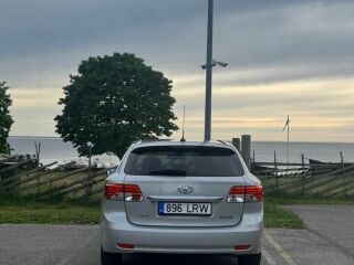 Toyota Avensis Sol Package 2.0 D-4D 91kW