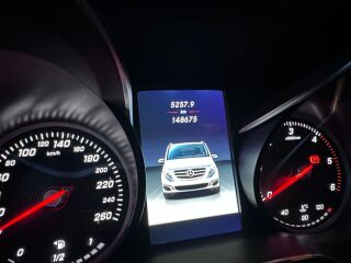 Mercedes-Benz V 250 2.1 140kW